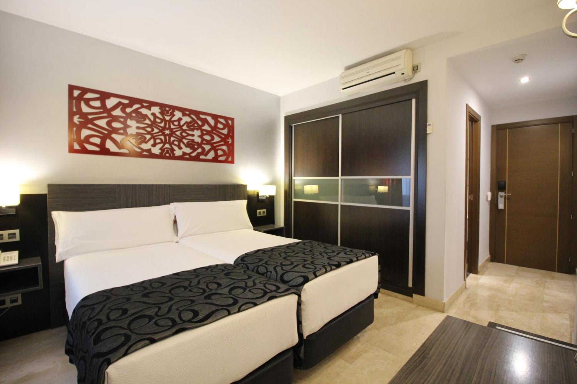 Hotel Venecia 3*
